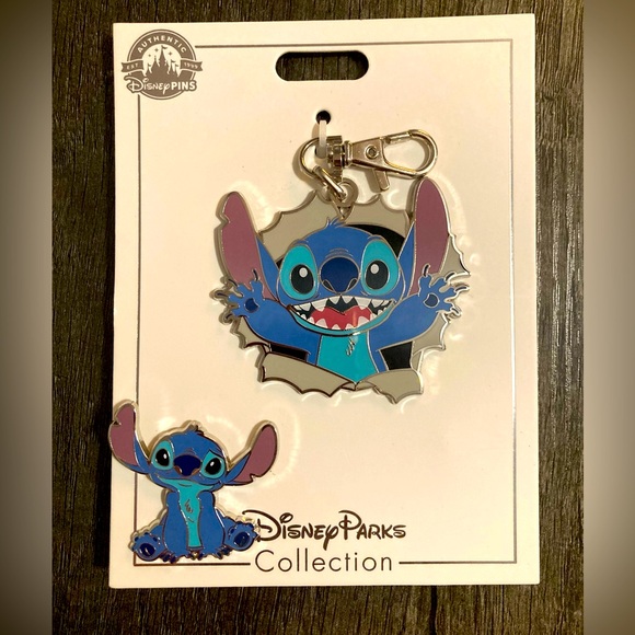 Disney Accessories - Disneys Stitch set bag charm and trading pin